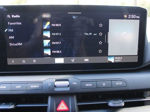 New 2025 Kia K4 LXS image 35