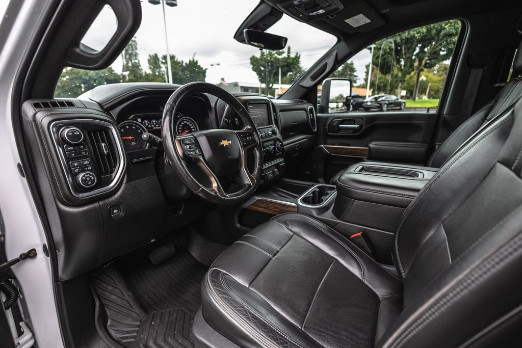 Used 2020 Chevrolet Silverado 3500 High Country w/ Z71 Off-Road Package AWD/4WD image 23