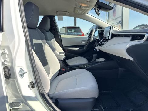 Used 2021 Toyota Corolla LE image 20