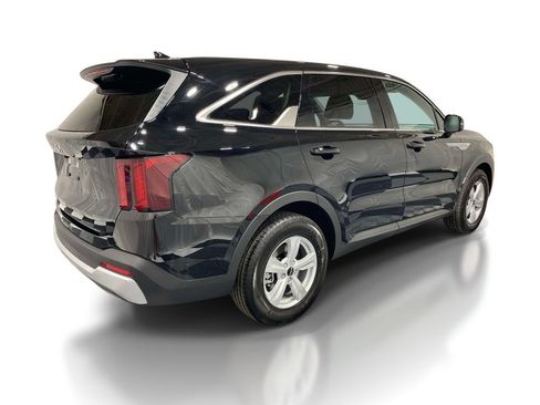 New 2026 Kia Sorento LX FWD image 4