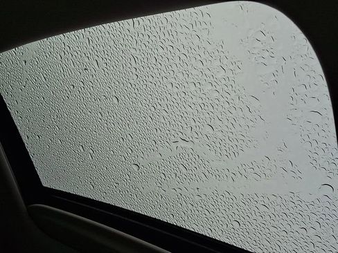 Certified 2024 Kia Seltos SX w/ SX Sunroof Package image 17