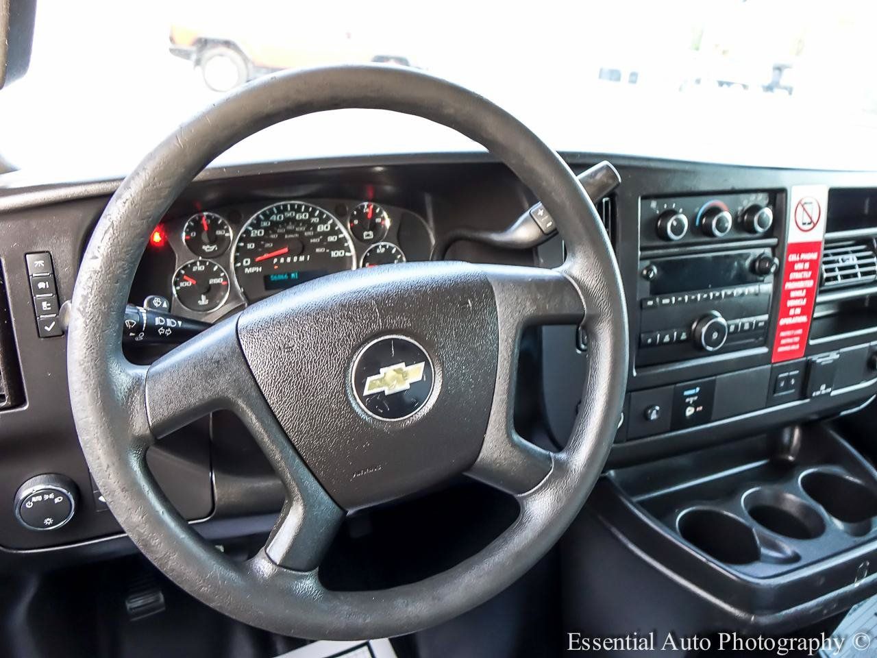 Used 2020 Chevrolet Express 3500 RWD image 10