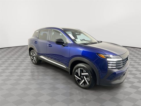 New 2026 Nissan Kicks SV image 2