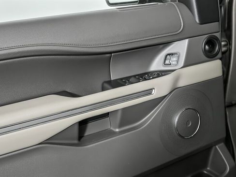 Used 2019 Ford Expedition XLT w/ Equipment Group 202A image 16