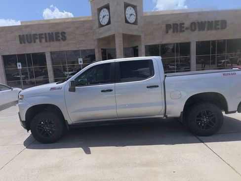 Used 2022 Chevrolet Silverado 1500 LT Trail Boss w/ Safety Package AWD/4WD image 1