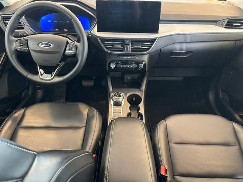 Used 2025 Ford Escape Platinum AWD/4WD image 27