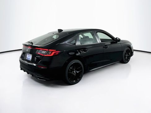 Used 2023 Honda Civic Sport image 5