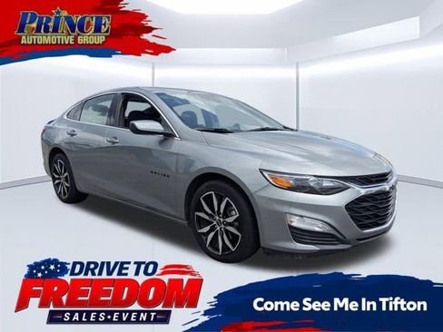 Used 2024 Chevrolet Malibu RS FWD image 1