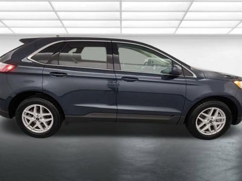 Certified 2023 Ford Edge SEL w/ Convenience Package AWD/4WD image 8
