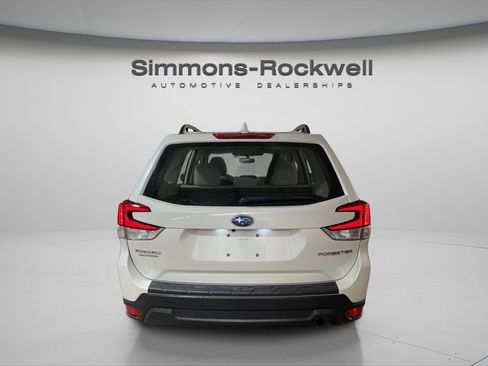 Used 2022 Subaru Forester image 6