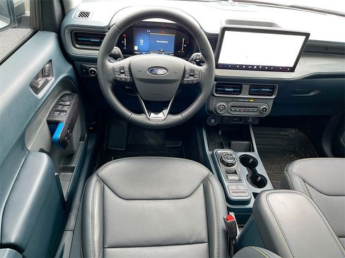 Used 2025 Ford Maverick Lobo image 22