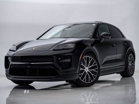 New 2026 Porsche Macan 4 Electric AWD/4WD image 1