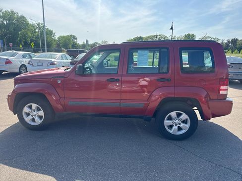 Used 2010 Jeep Liberty Sport AWD/4WD image 8