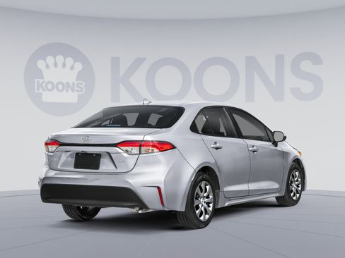 New 2026 Toyota Corolla LE FWD image 2