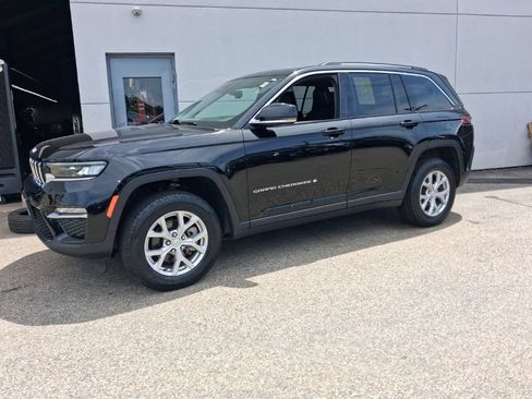 Certified 2023 Jeep Grand Cherokee Limited AWD/4WD image 5