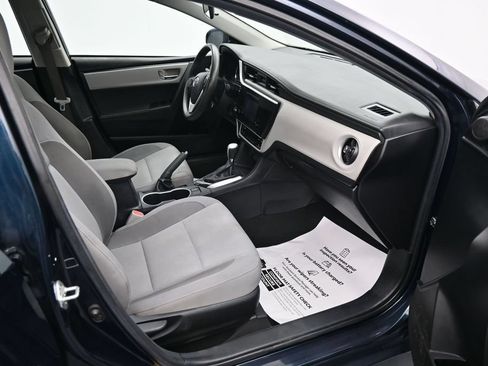 Used 2019 Toyota Corolla LE FWD image 12