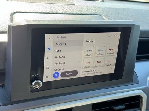 Used 2024 Toyota Tacoma TRD Sport image 28