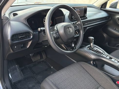 Used 2024 Honda HR-V LX image 17