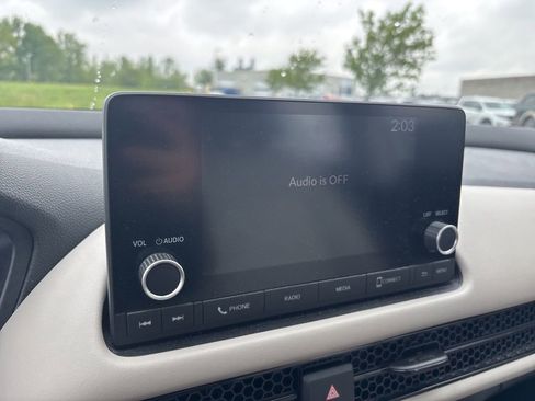 Used 2023 Honda HR-V LX image 23