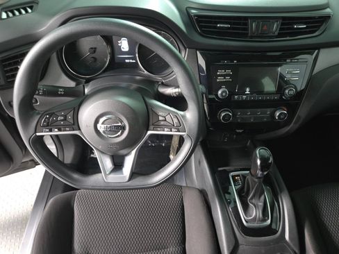 Used 2017 Nissan Rogue Sport S w/ S Appearance Package FWD image 13