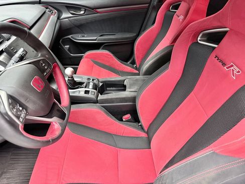 Used 2019 Honda Civic Type R image 10