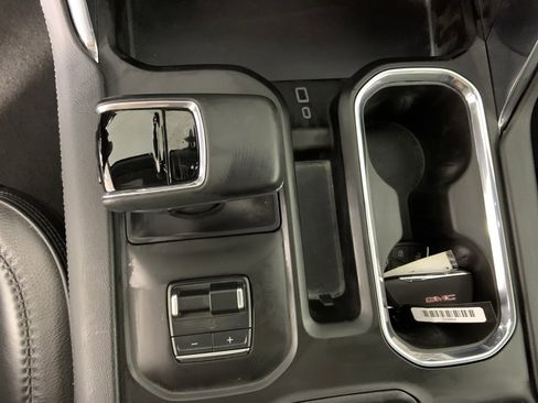Used 2025 GMC Sierra 1500 Denali image 17