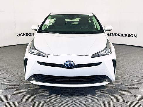 Used 2022 Toyota Prius L Eco image 8