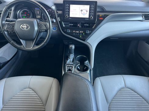 Used 2023 Toyota Camry SE FWD image 13