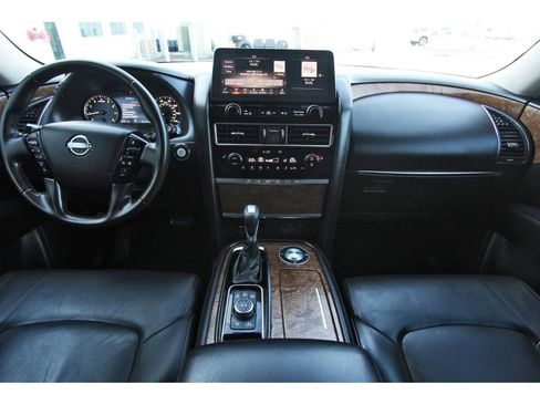Used 2022 Nissan Armada SL w/ Captain's Chairs Package image 12