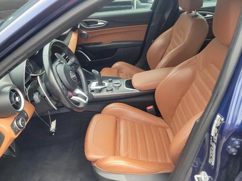 Used 2021 Alfa Romeo Giulia Ti Sport image 3