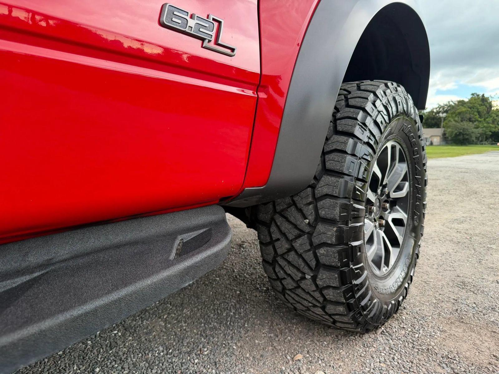 Used 2012 Ford F150 Raptor w/ SVT Exterior Graphics Pkg AWD/4WD image 36
