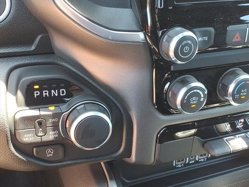 New 2026 RAM 1500 Express AWD/4WD image 28
