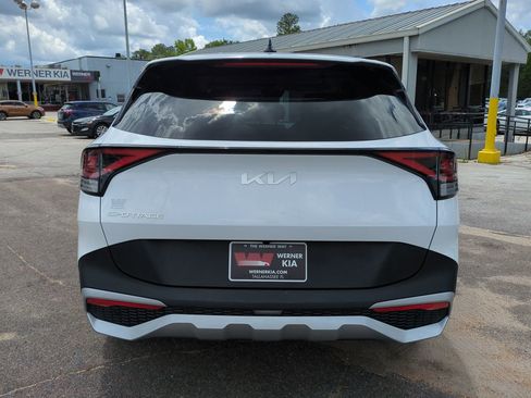 Certified 2025 Kia Sportage LX FWD image 6