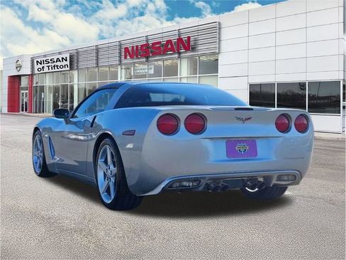 Used 2005 Chevrolet Corvette Coupe w/ Preferred Equipment Group image 5