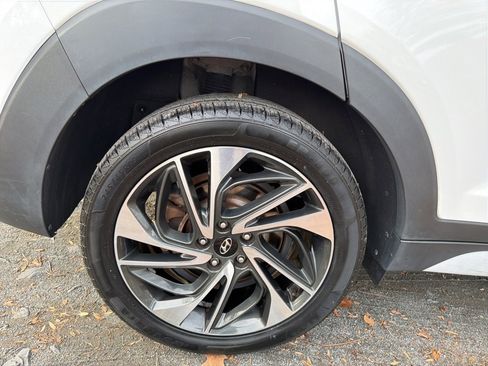 Used 2019 Hyundai Tucson Sport image 7