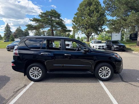 Used 2016 Lexus GX 460 w/ Premium Package AWD/4WD image 8