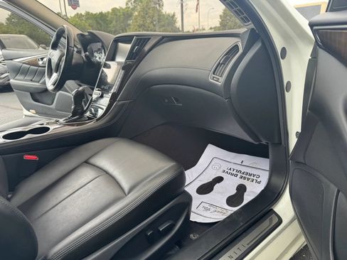 Used 2019 INFINITI Q50 Luxe w/ Essential Package (3.0T Luxe) AWD/4WD image 8