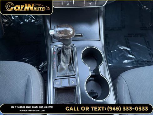 Used 2017 Kia Sorento LX w/ LX V6 Convenience Package image 25