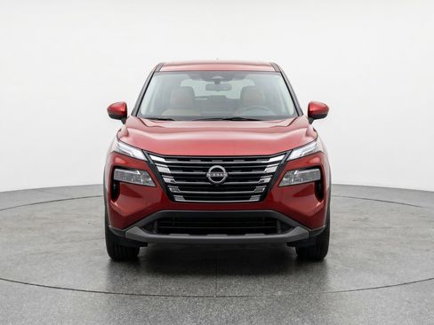 Used 2025 Nissan Rogue SV AWD/4WD image 2