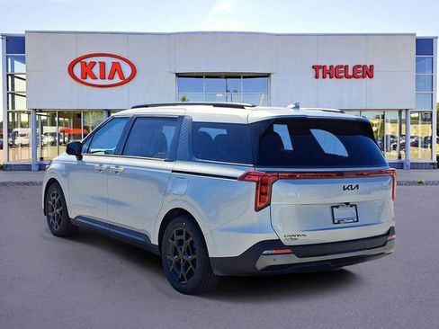 New 2026 Kia Carnival SX w/ SX Dark Edition Package FWD image 3