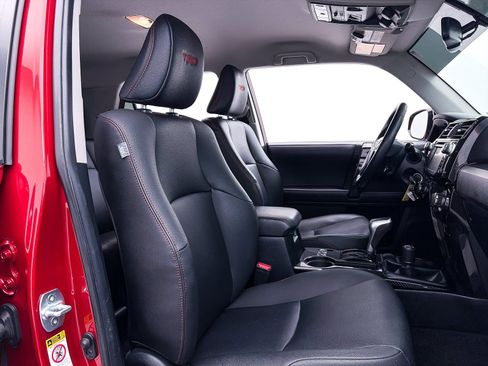 Used 2019 Toyota 4Runner TRD Off-Road Premium image 35