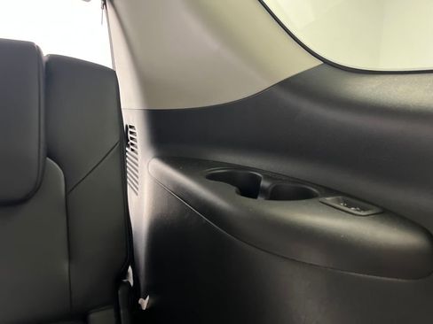 Used 2024 Nissan Armada Platinum w/ Captain's Chairs Package image 39