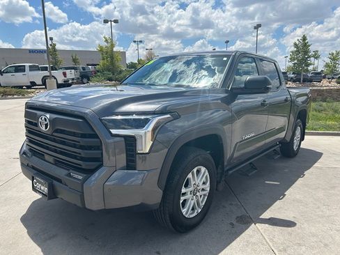 Used 2026 Toyota Tundra SR5 w/ SR5 Convenience Package AWD/4WD image 3