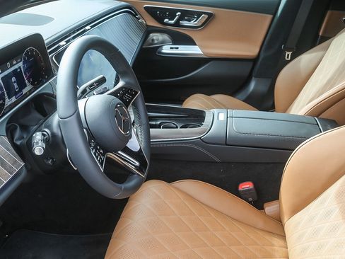 Certified 2026 Mercedes-Benz E 450 4MATIC Sedan image 5