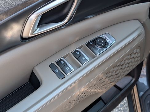 Certified 2026 Kia Carnival FWD image 19