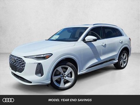 New 2025 Audi Q5 Premium Plus AWD/4WD image 1