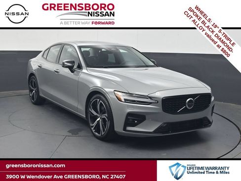 Used 2024 Volvo S60 B5 Core w/ Climate Package FWD image 1