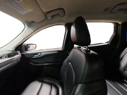 Used 2024 Ford Escape Platinum AWD/4WD image 43