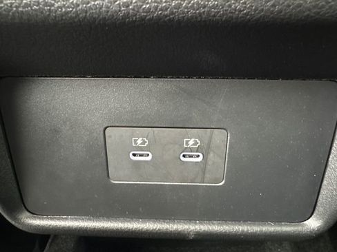 Used 2024 Nissan Rogue SV image 17