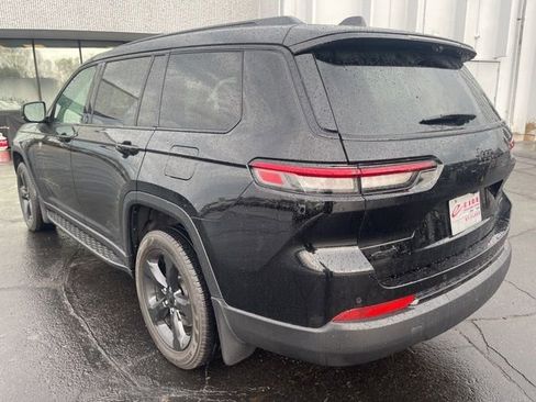 Used 2025 Jeep Grand Cherokee L Limited w/ Luxury Tech Group II AWD/4WD image 7